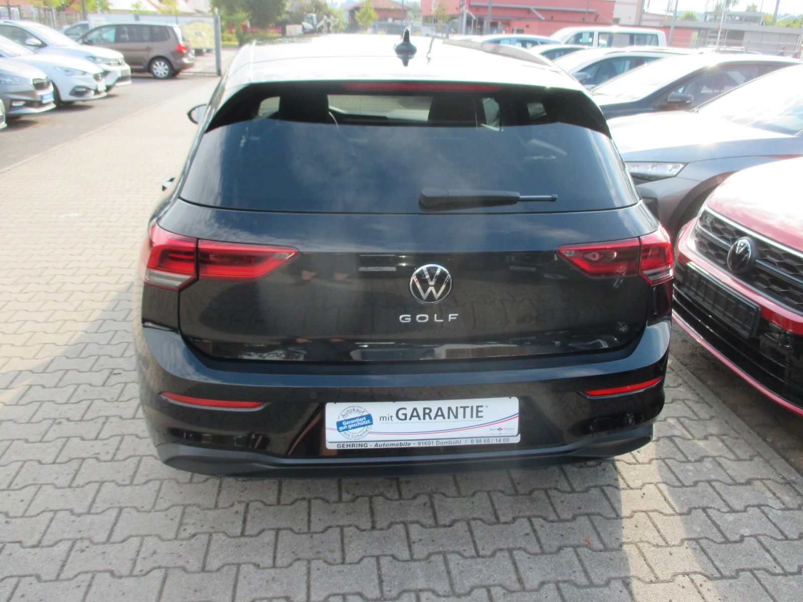 Volkswagen Golf 8 1.5 TSI Life - Samsaru's Car Outlet