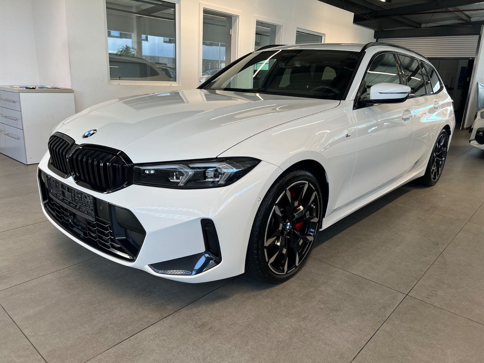 BMW 320 d xDrive Touring M Sport Pro Paket / H&K