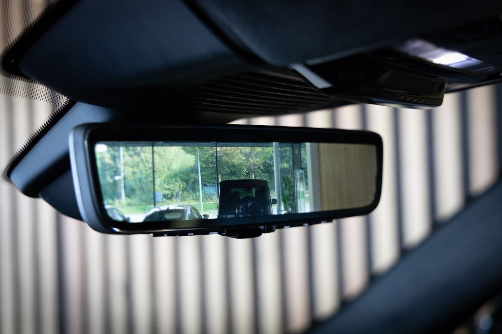 Range Rover Sport D350 First Edition - Samsaru's Car Outlet