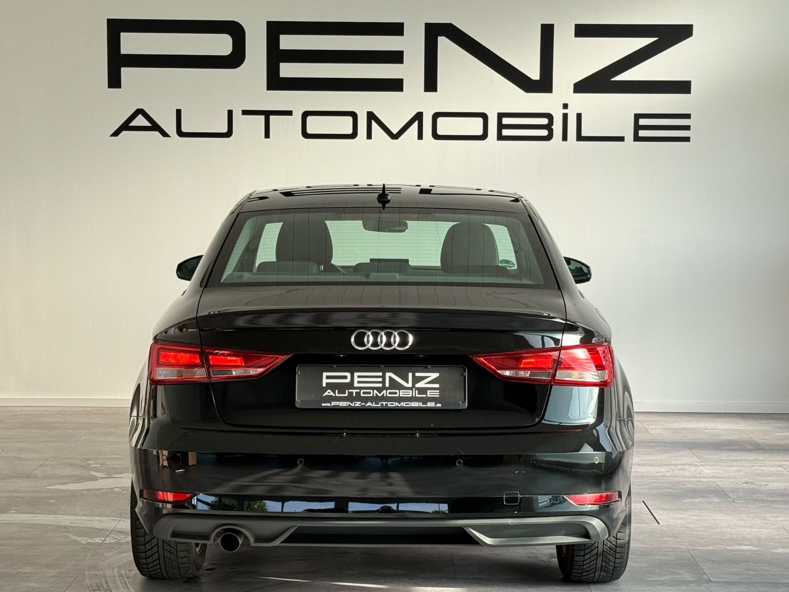 Audi A3 Limousine 30 TFSI basis - Samsaru's Car Outlet