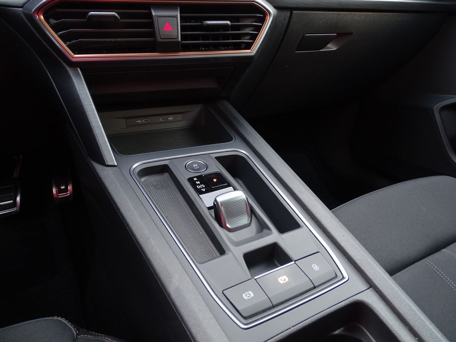 Cupra Formentor VZ 2.0 TSI 4Drive DSG LED Navi ACC AHK