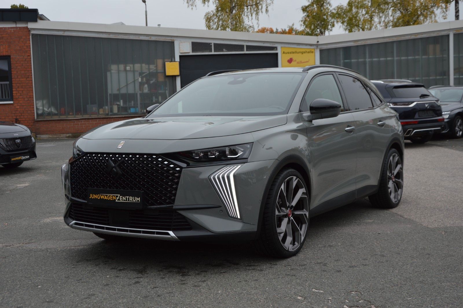 DS Automobiles DS 7 E-Tense 360 Perfor"360°"LED"ACC"NAVI"KEYGO