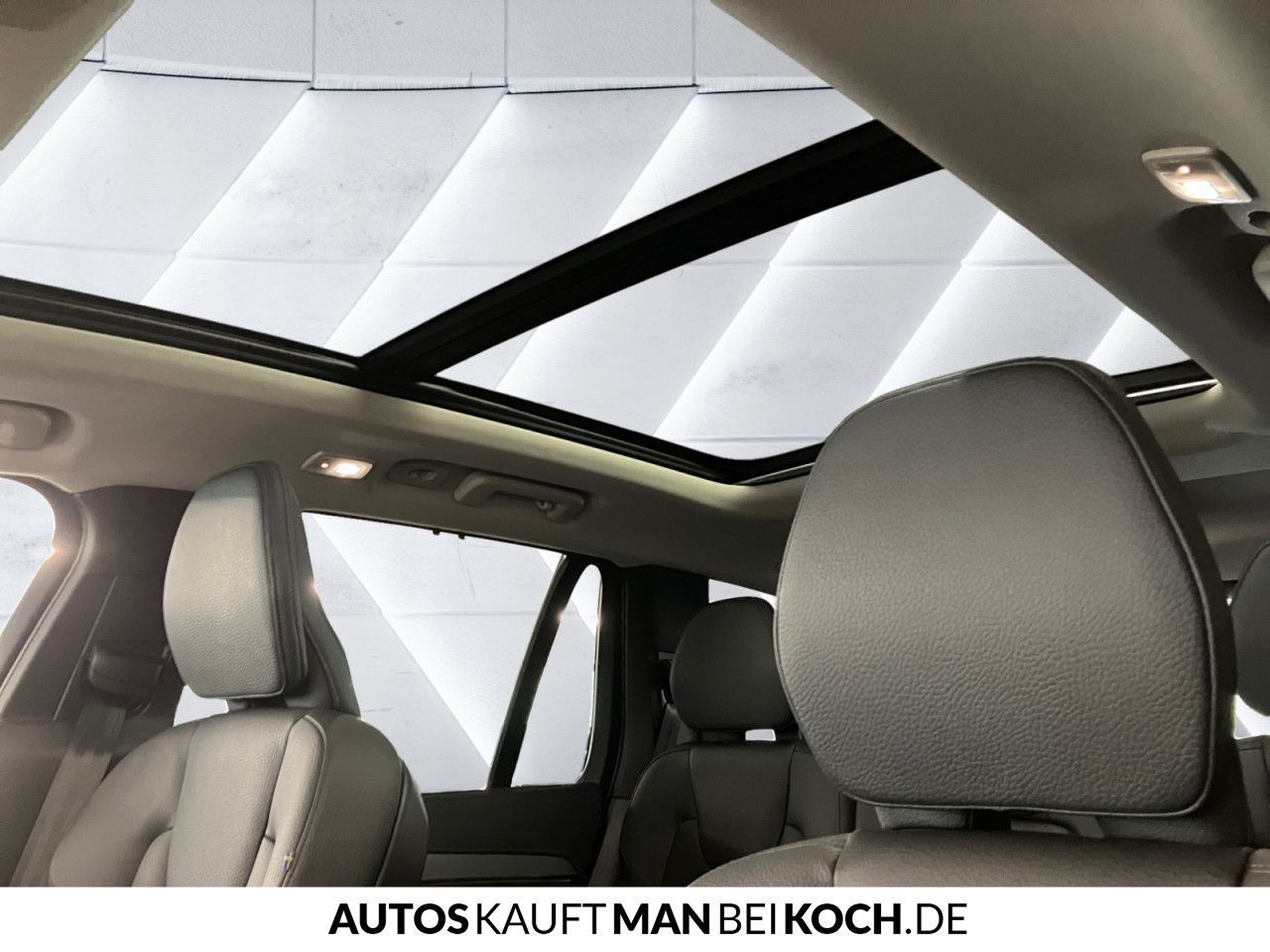 Volvo XC90 B5D AWD Plus Bright PANO H/K STHz 360°H/K