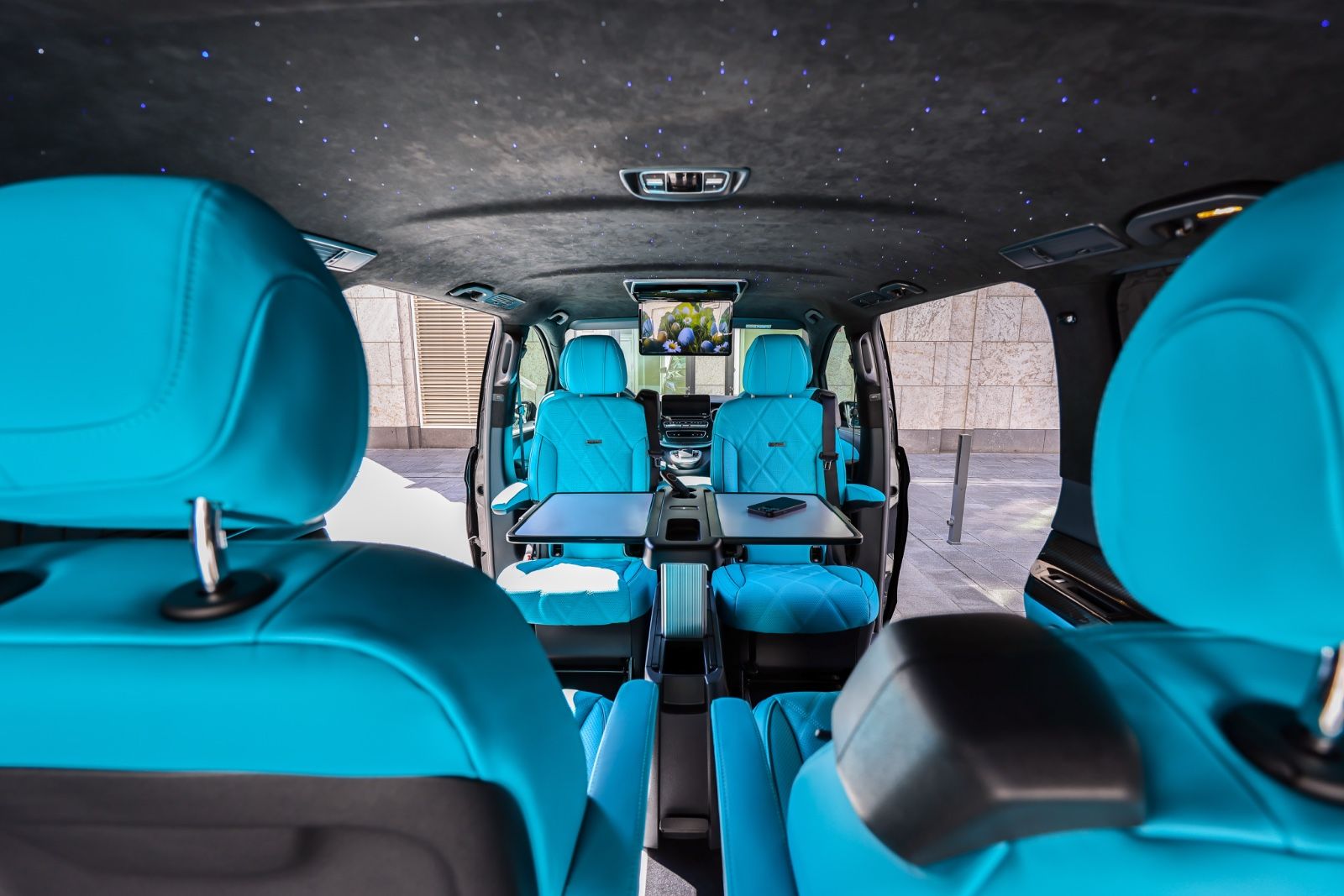 Mercedes-Benz V 300 4MATIC - Samsaru's Car Outlet