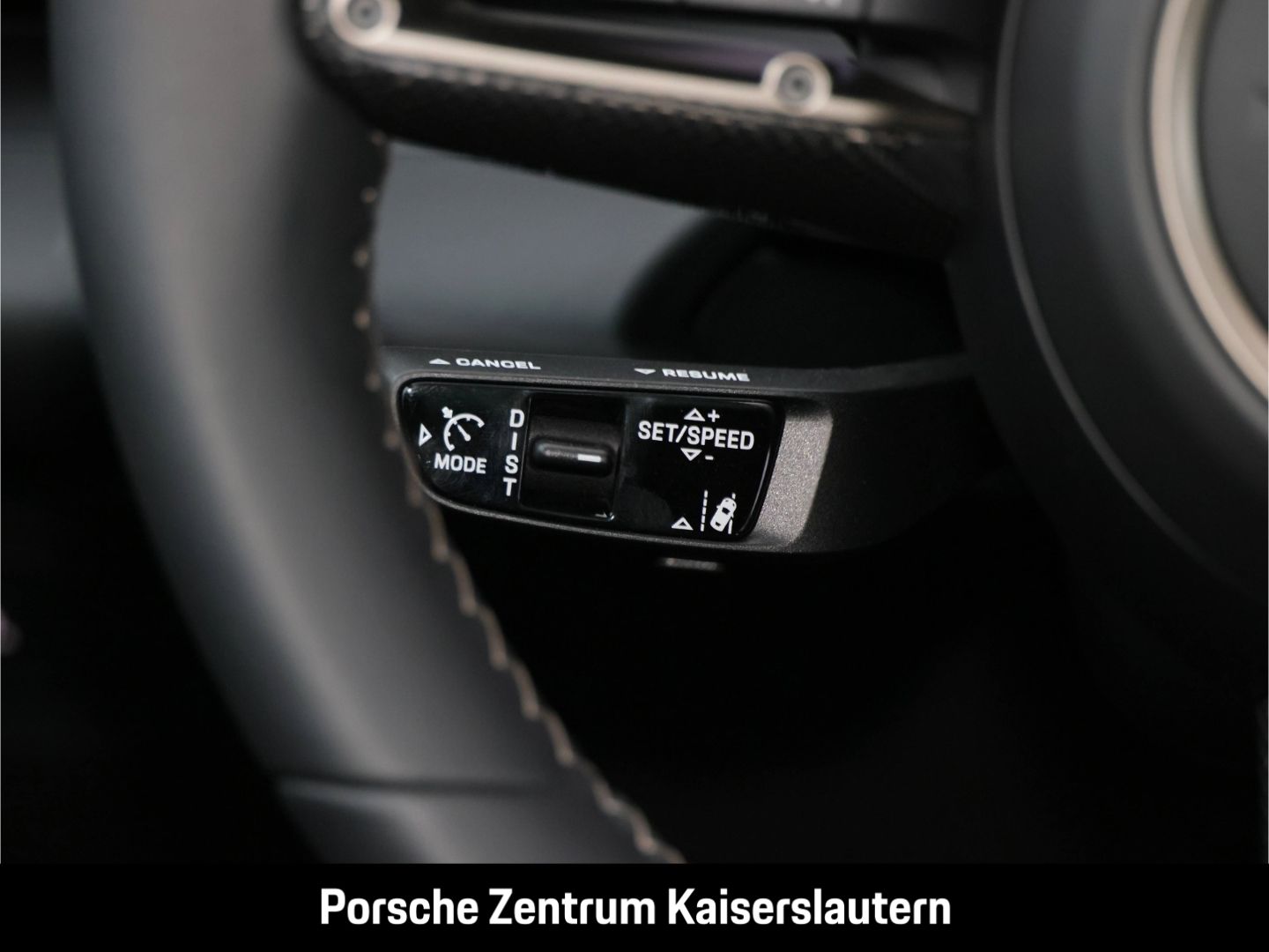 Porsche Macan Turbo LED-Matrix InnoDrive Surround-View