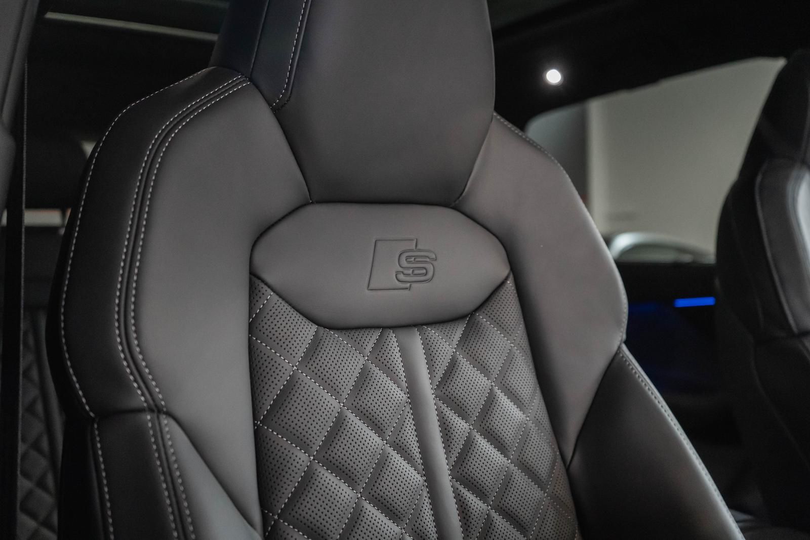 Audi Q7 50 TDI S-line competition AHK B&O PANO STHZ