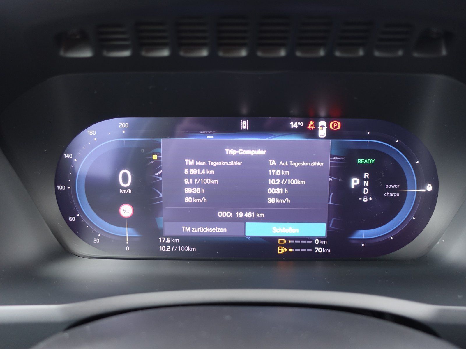 Volvo XC90 Plus Dark T8 AWD Plug-in Hybrid//B&W/AHK