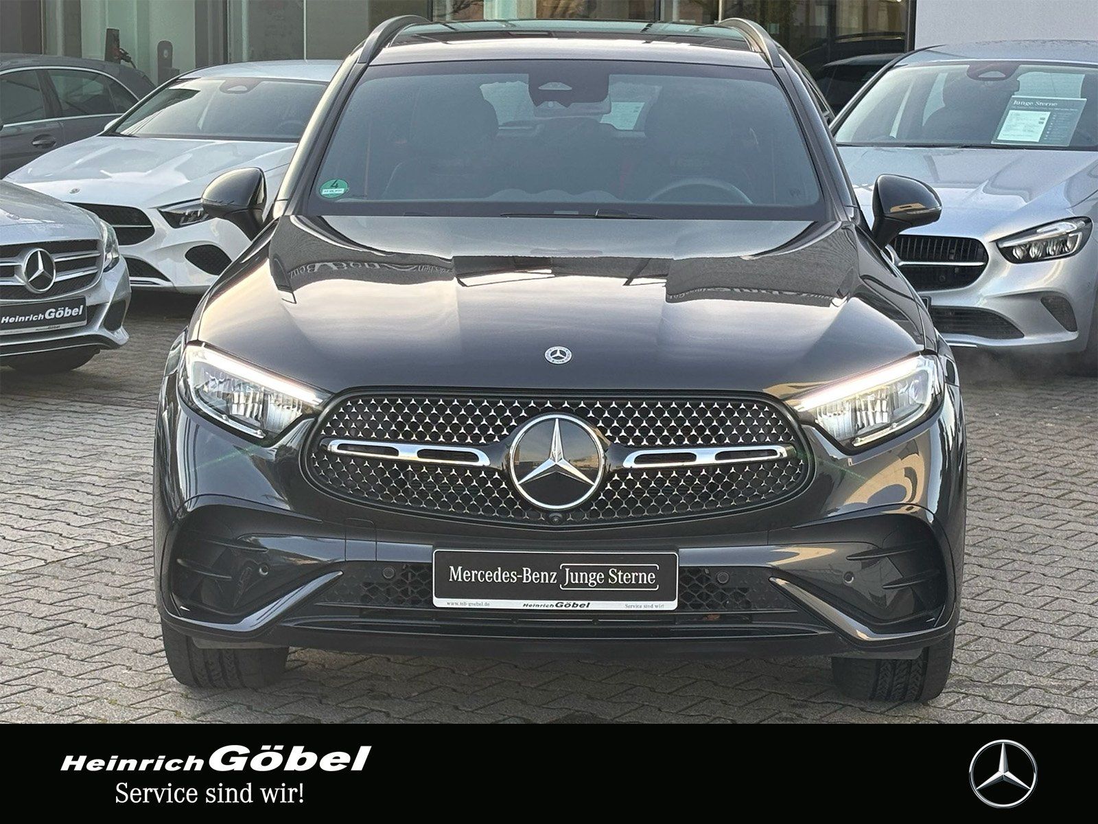 Mercedes-Benz GLC 300 d 4M AMG*PANO*AHK*20ZOLL*360°KAM*DISTRON