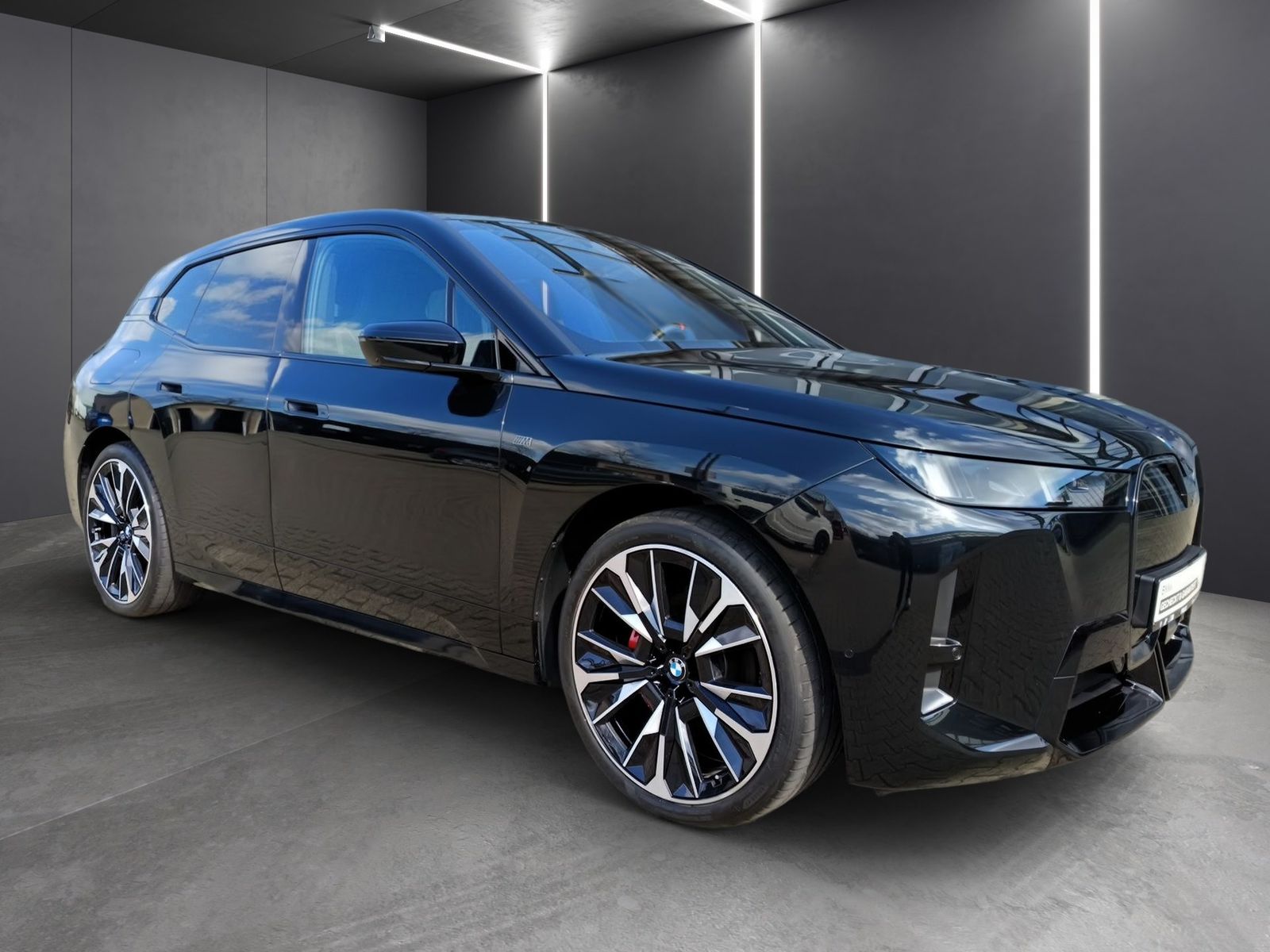 BMW iX M70 xDrive+M SPORT+ICONIC+SKY LOUNGE+DR.ASS.P