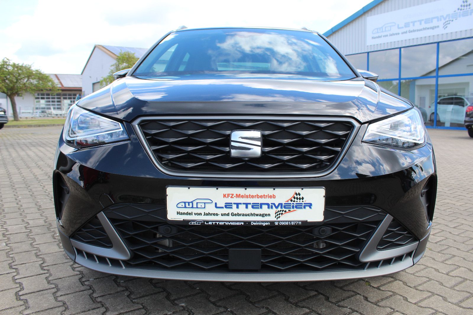 Seat Arona FR 1,5 TSI DSG DINAMICA AHK LED ACC SPUR