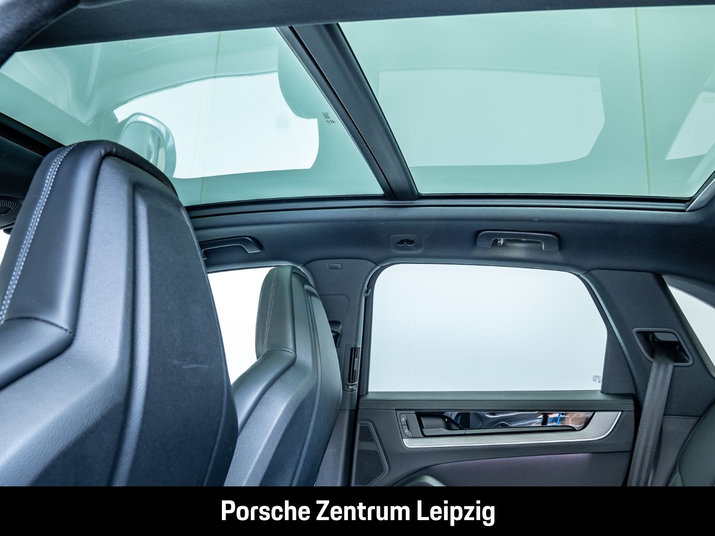 Porsche Cayenne S E-Hybrid HD-Matrix el.AHK HeadUp InnoD