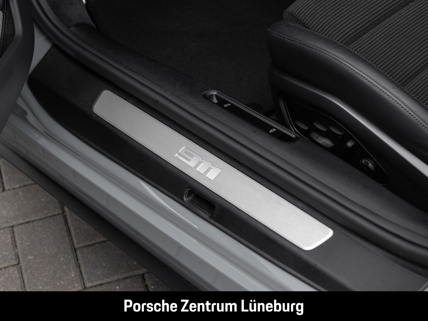 Porsche 992 911 Turbo S Cabriolet - Samsaru's Car Outlet