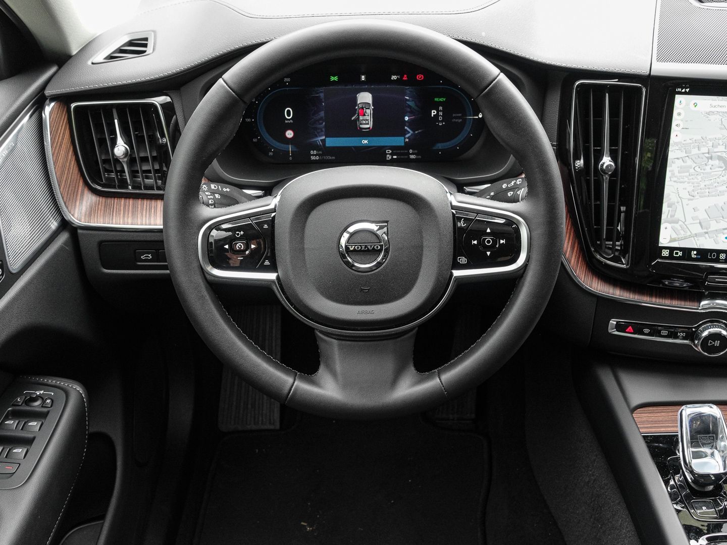 Volvo XC60 Ultra Dark Recharge Plug-In Hybrid AWD T8 T