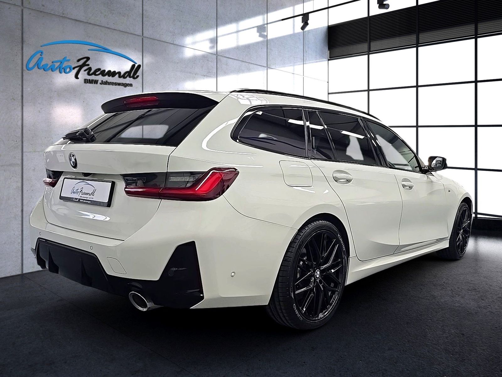 BMW 320i LCI II M Sport *19 Zoll*HuD*AHK*360*