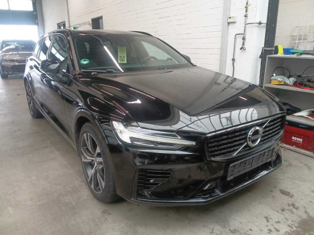 Volvo V60 T6 AWD Recharge Geartronic RDesign +AHK+WR+