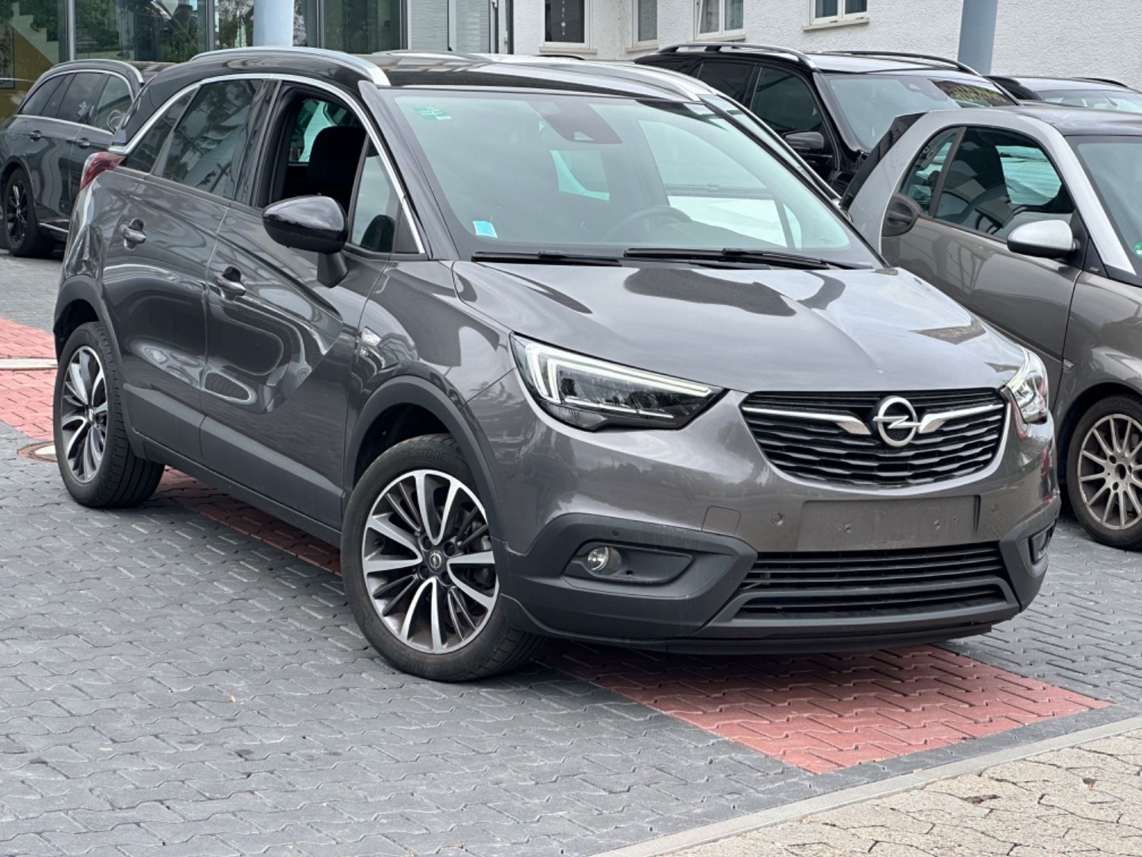 Opel Crossland 1.5 Diesel Aut. - Samsaru's Car Outlet