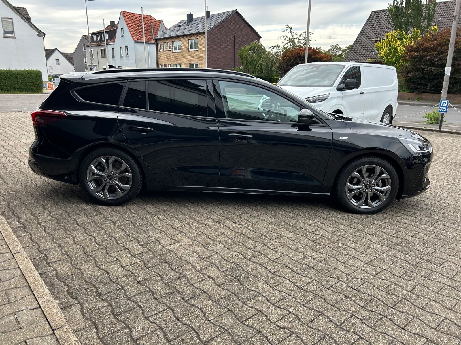 Ford Focus Kombi ST-Line X 155 Auto. +el.Heckkl.+++