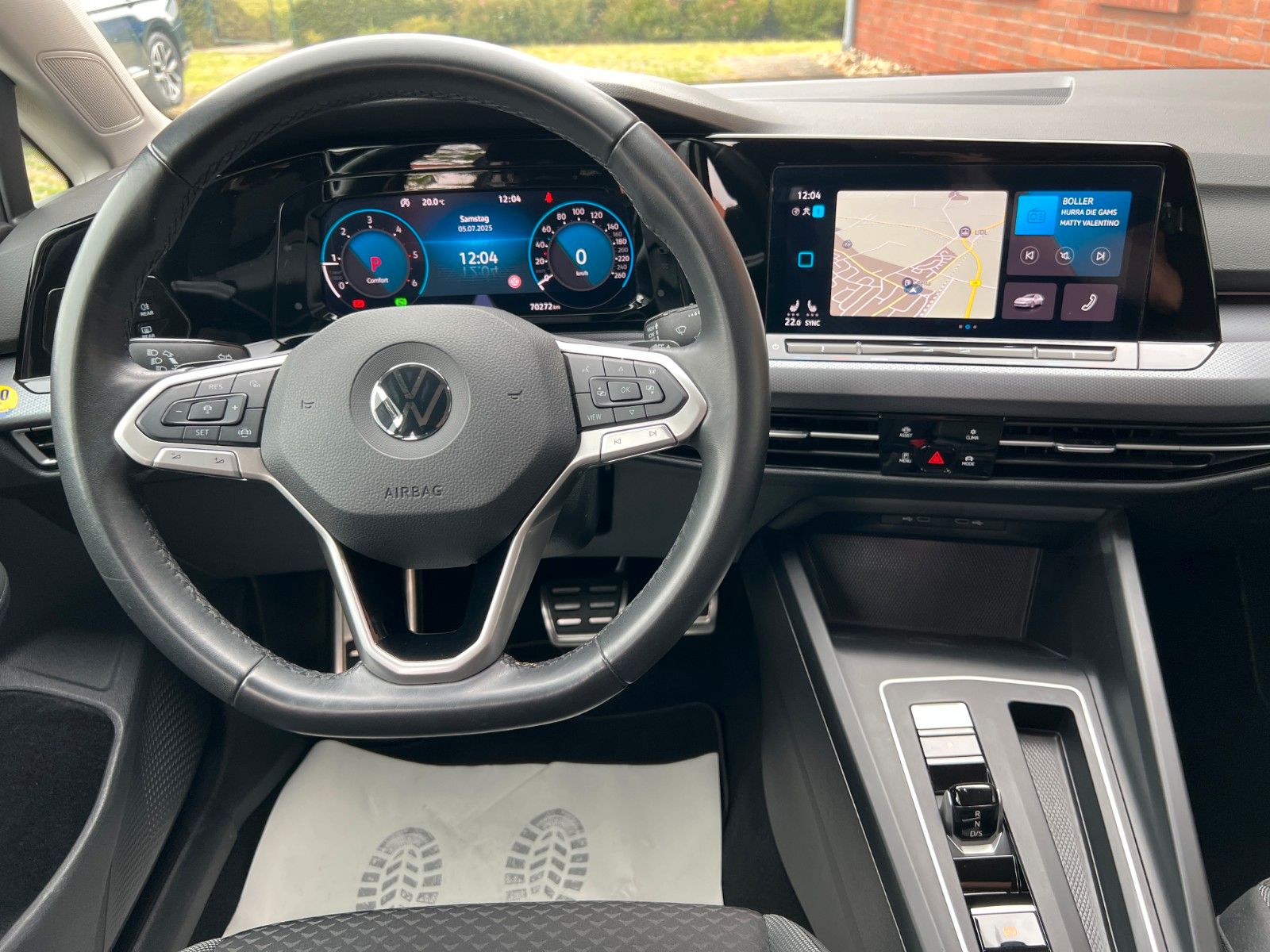 Volkswagen Golf VIII 2.0TDi DSG - Samsaru's Car Outlet