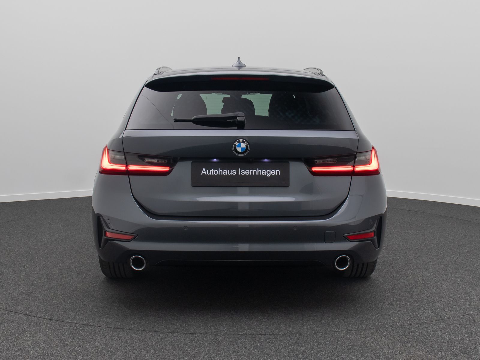 BMW 320d Sport Line - Samsaru's Car Outlet