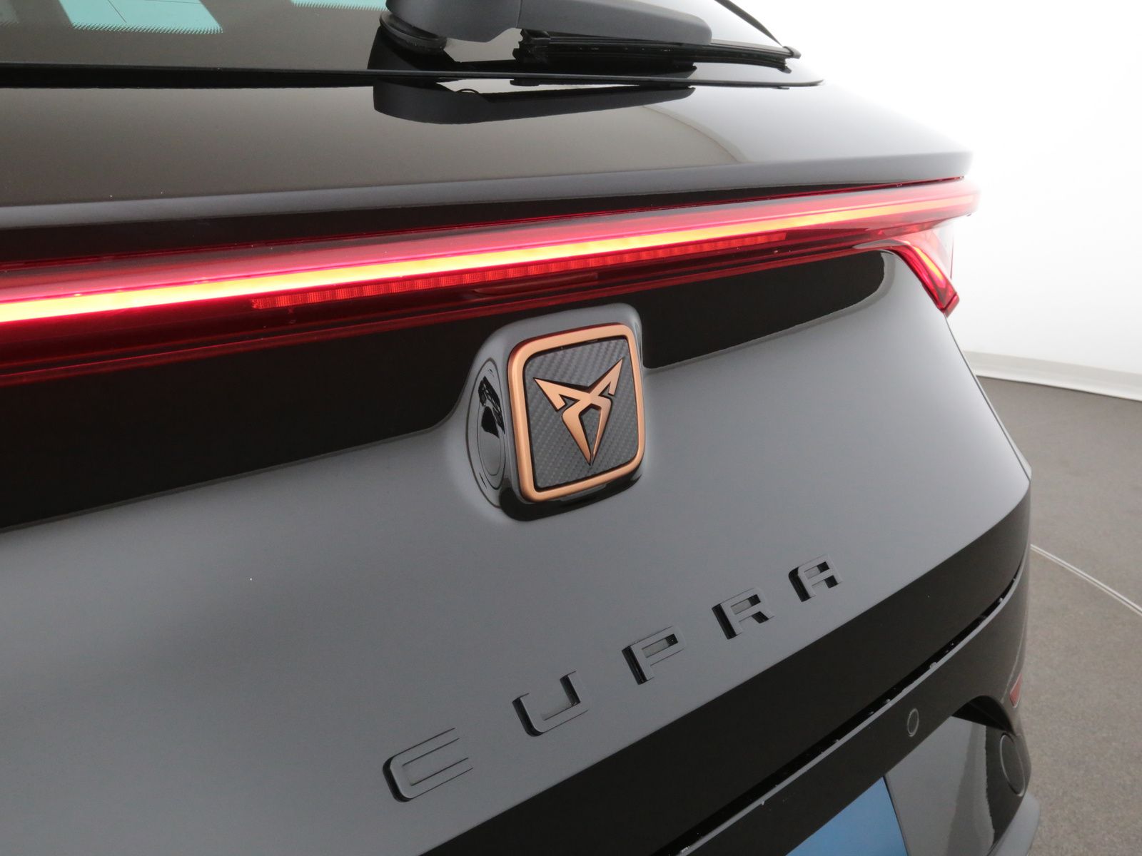 Cupra Leon Sportstourer 1.5eTSI CUPR - Samsaru's Car Outlet