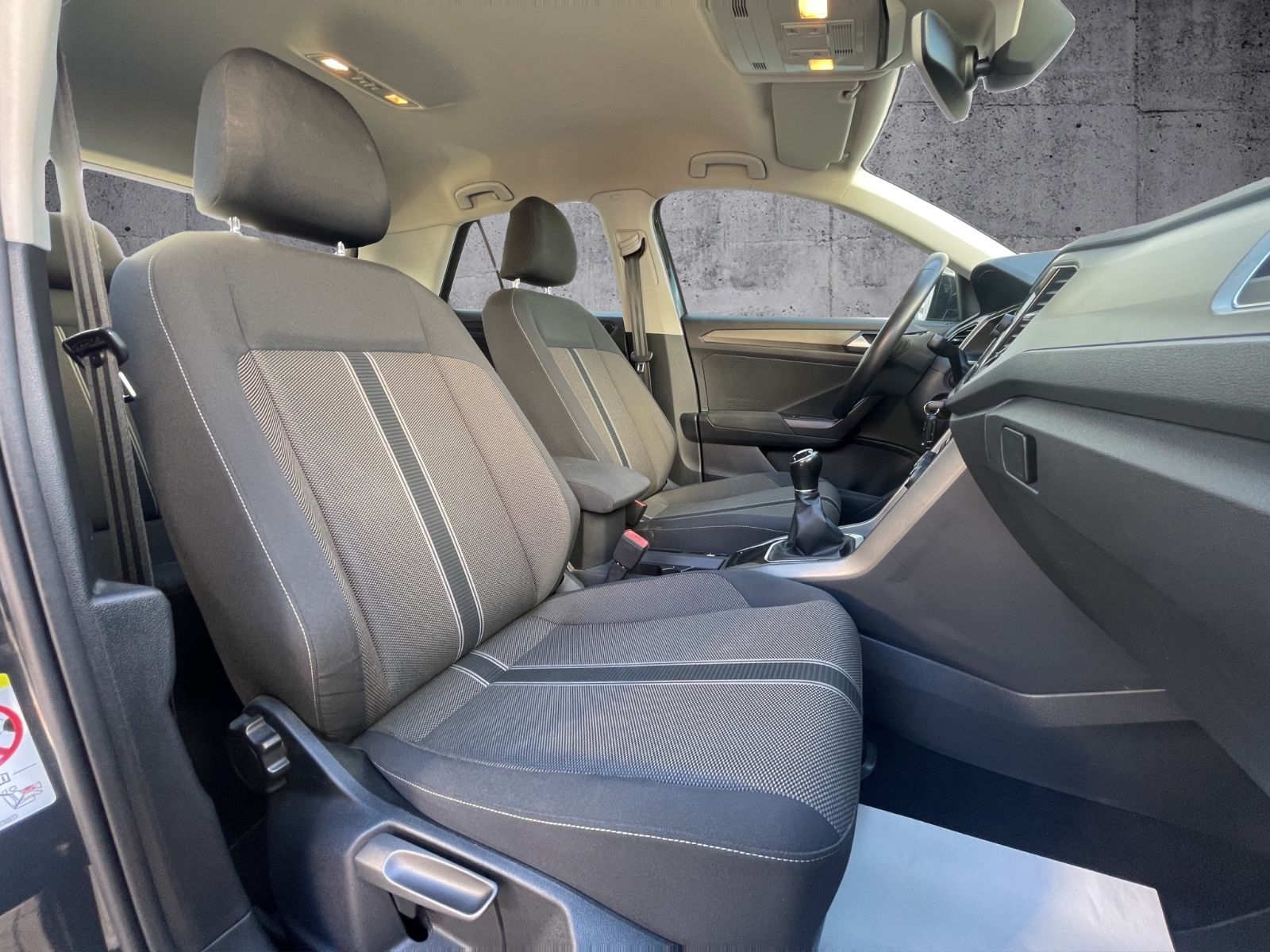 Volkswagen T-Roc Style TDI - Samsaru's Car Outlet