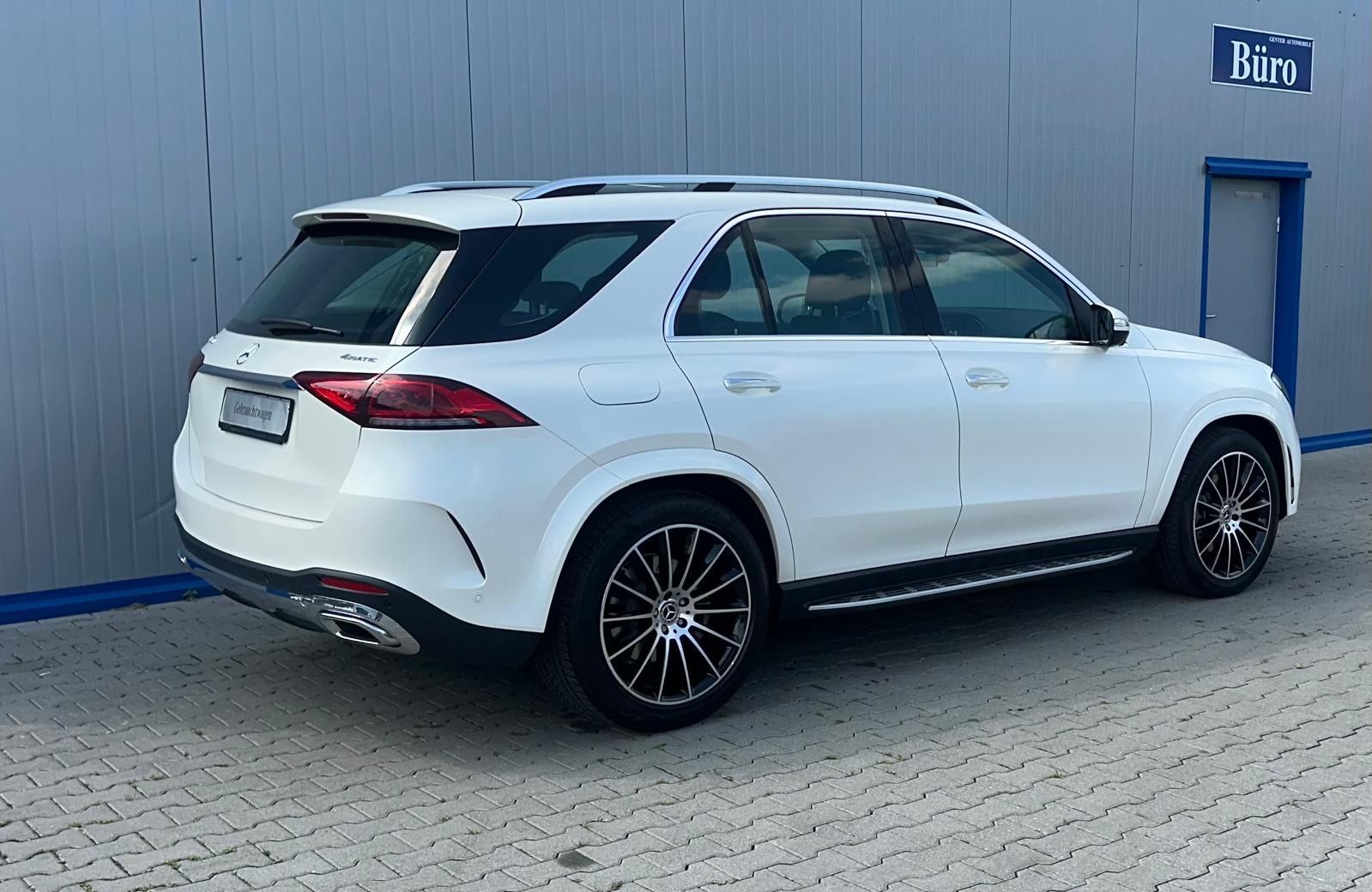 Mercedes-Benz GLE400 4M AMG-LINE DISTRONIC PANO HUD KEYLESS-GO