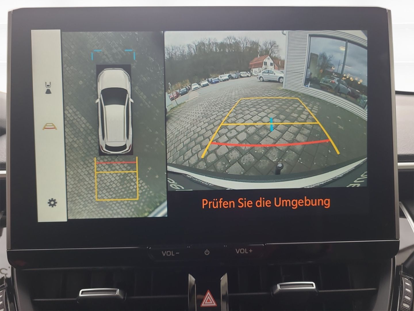 Toyota Corolla Cross 2.0 Hybrid FWD Lounge +AHK-Abnehmb