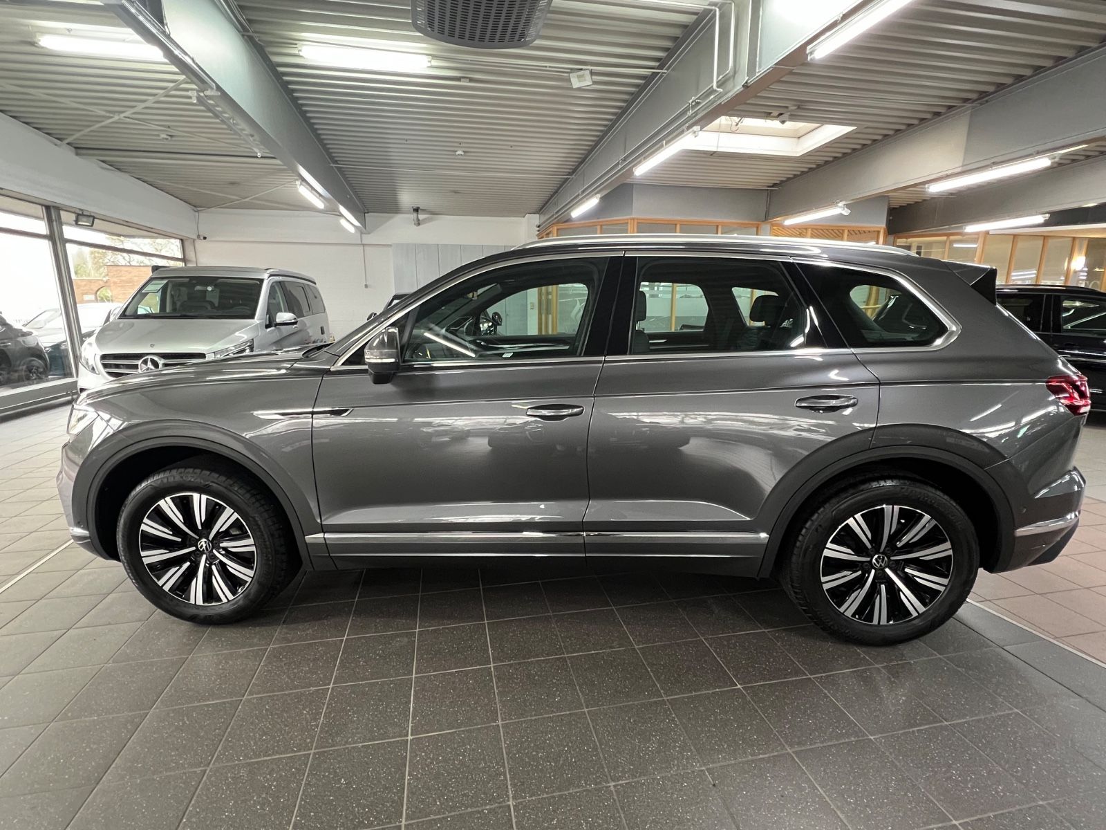 Volkswagen Touareg 3.0 TSI Elegance 4M HuD+VC+MEM+Puglia+19