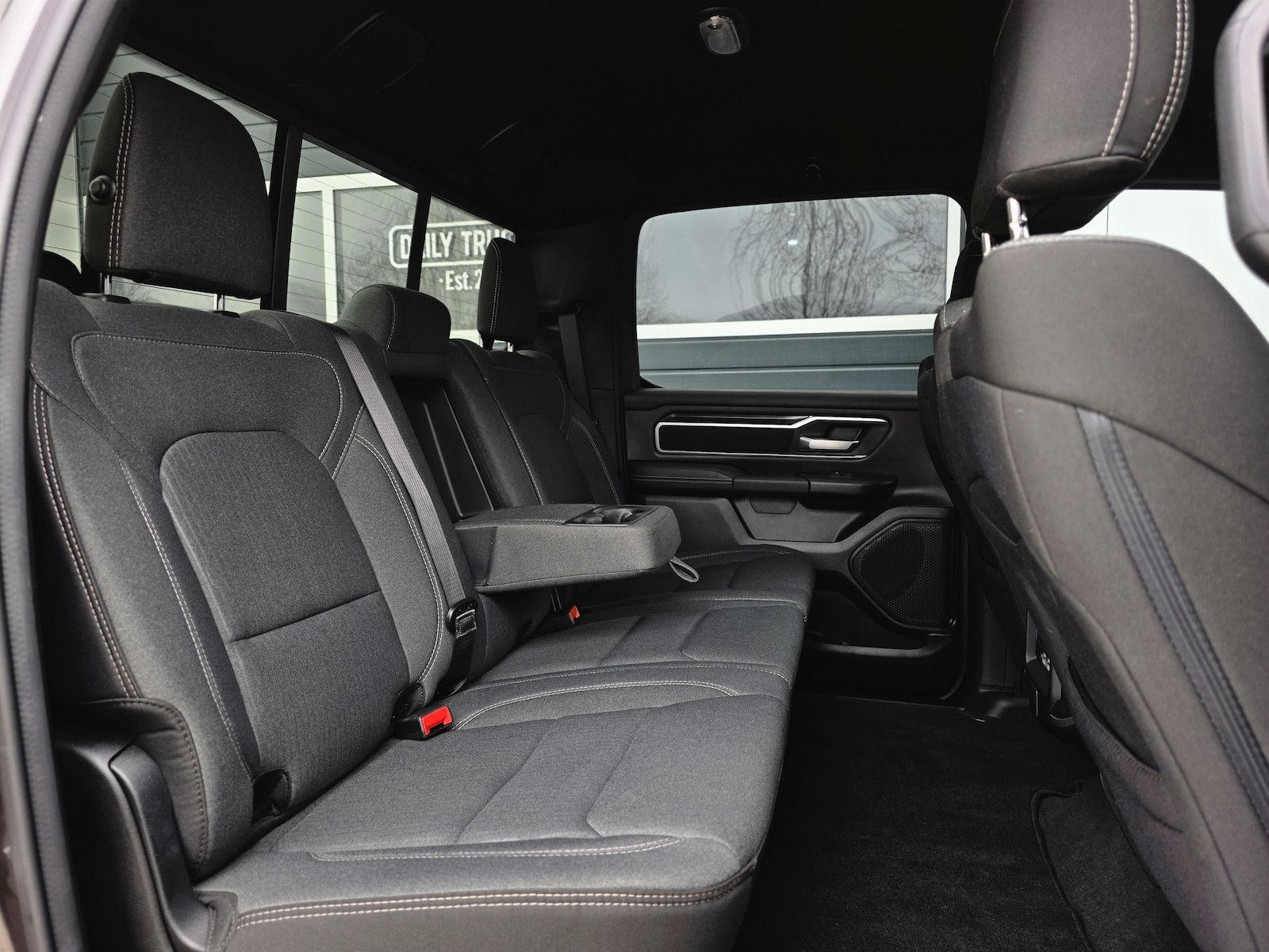Dodge RAM 1500 5.7 4x4 Bighorn Night Kamera 12´´ PDC