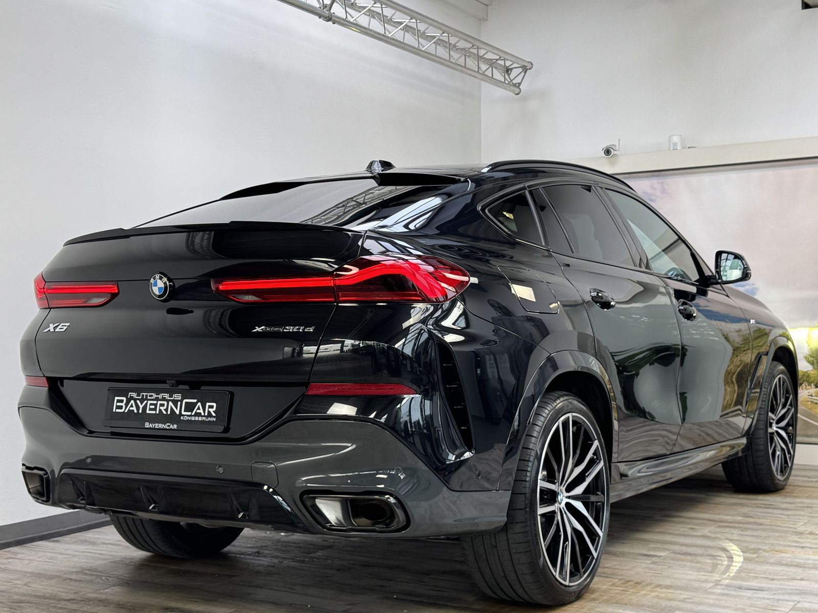 BMW X6 xDr30d M Sport Pro 22'' Sitzlüft. ACC 360°AHK