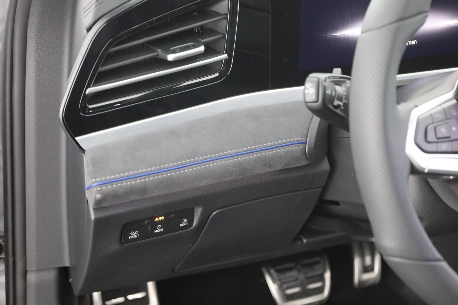 Volkswagen Passat Variant R-Line 2.0 TSI DSG Matrix Pano AH