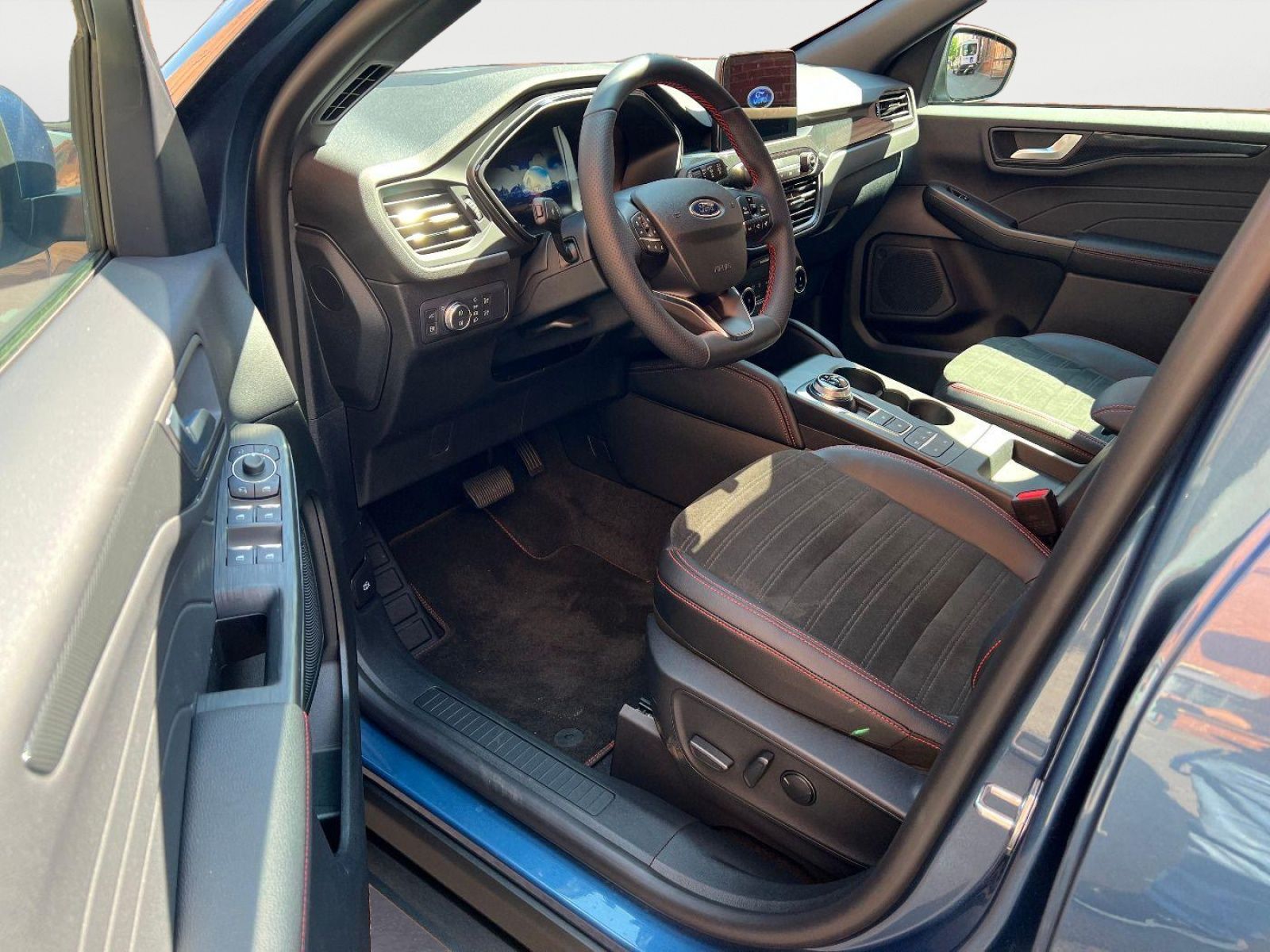 Ford KUGA ST-Line X - Samsaru's Car Outlet