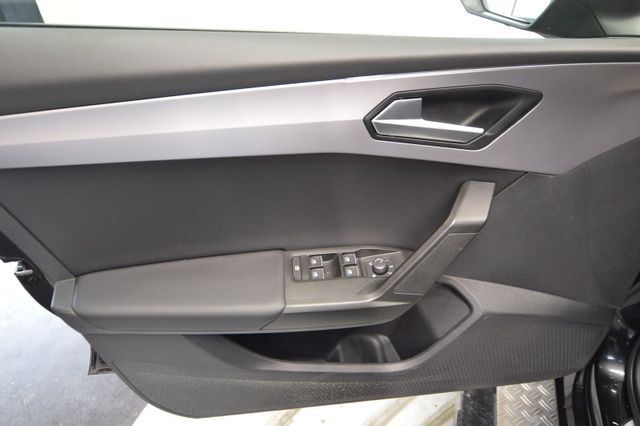 Seat Leon Sportstourer 2.0 TDI FR Navi/ SHZ/ AHK/ ...