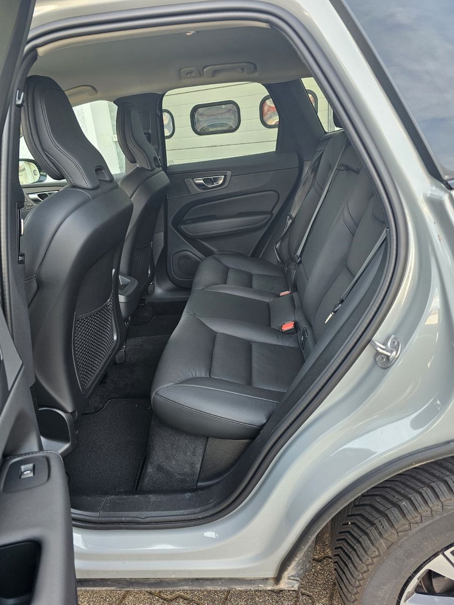 Volvo XC60 B4 Diesel Allrad Mild-Hybrid - Samsaru's Car Outlet