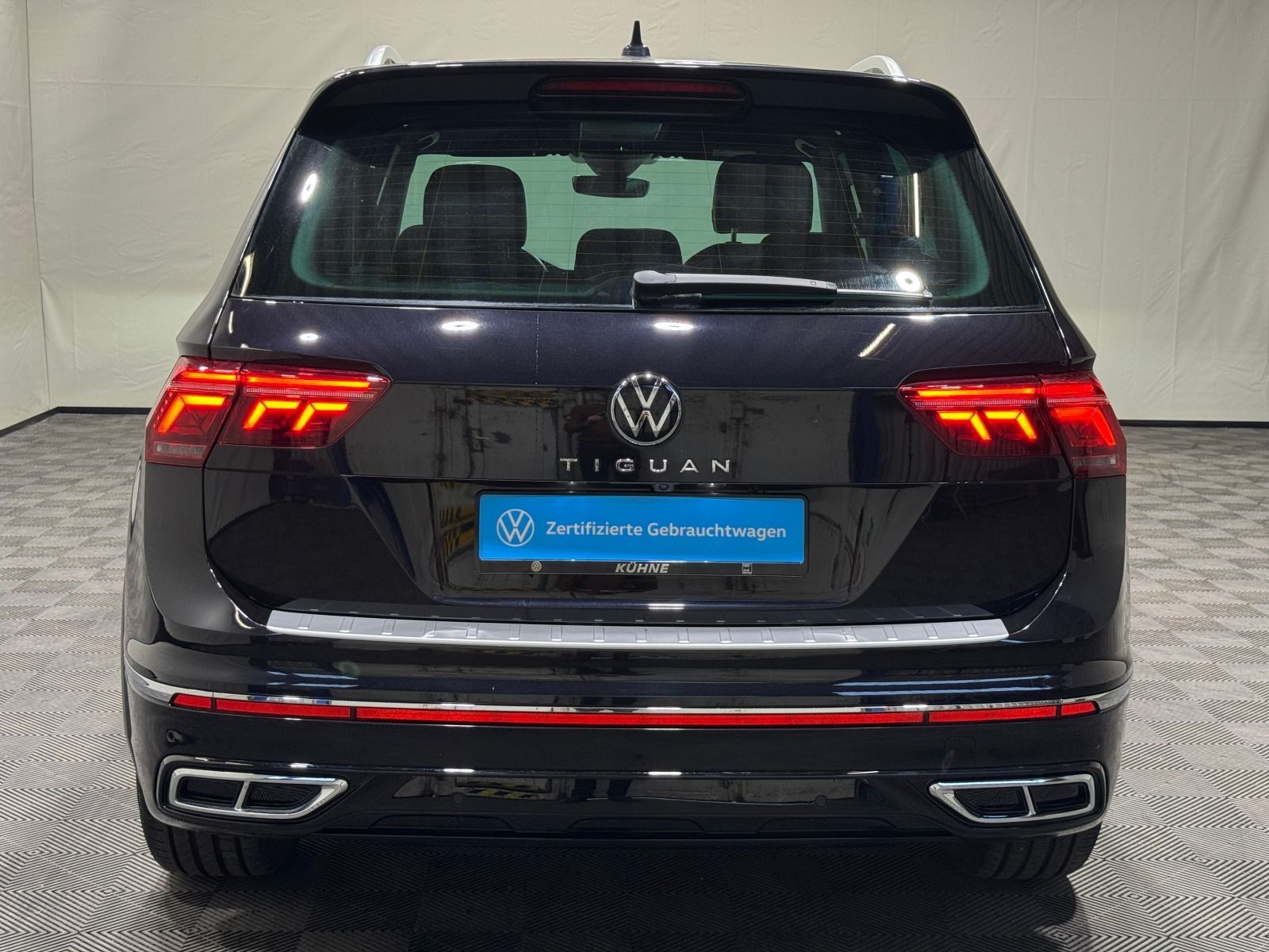 Volkswagen Tiguan R-Line 1.5 TSI DSG - Samsaru's Car Outlet