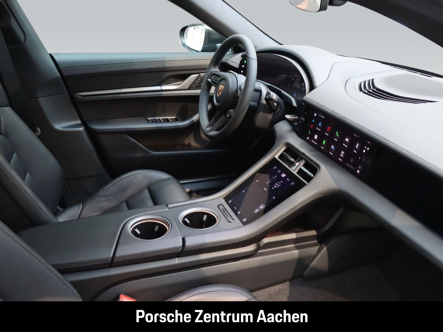 Porsche Taycan 4S Sport Turismo Head-Up Surround-View
