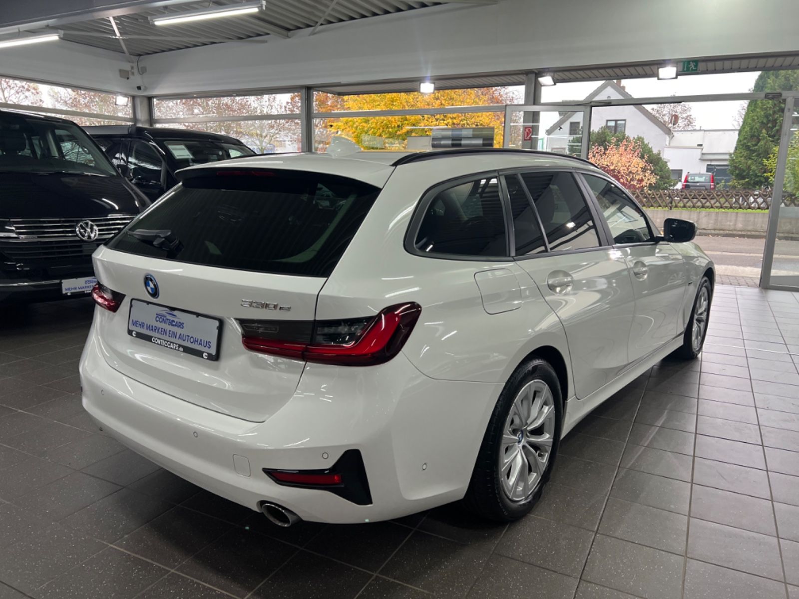 BMW 330 e Advantage Touring - Samsaru's Car Outlet