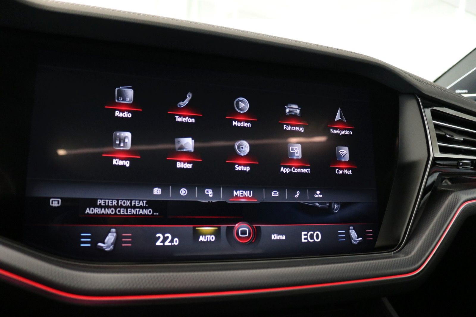 Volkswagen Touareg R-Line Luft AHK Matrix Pano 360° STHZ