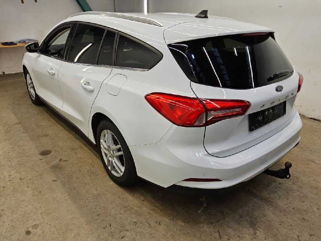 Ford Focus 2.0 EcoBlue Titanium - Samsaru's Car Outlet