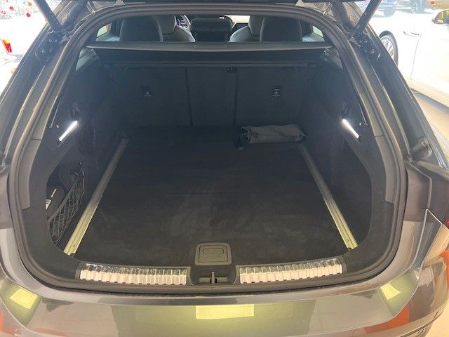 Audi A6 Avant 2.0 TDI 40 *S-Line-Neues Modell*2600 KM