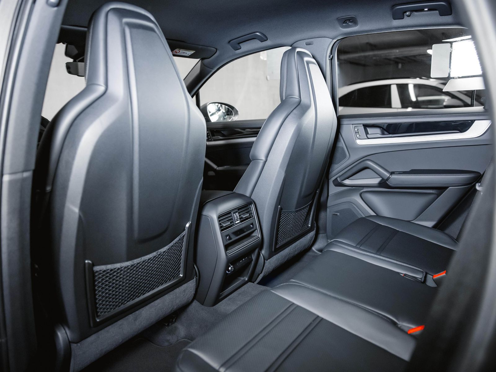 Porsche Cayenne E-Hybrid Sportabgasanlage Sportlenkrad