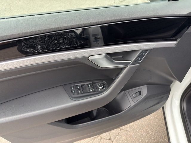 Volkswagen Touareg 3.0 TDI 4MOTION - Samsaru's Car Outlet