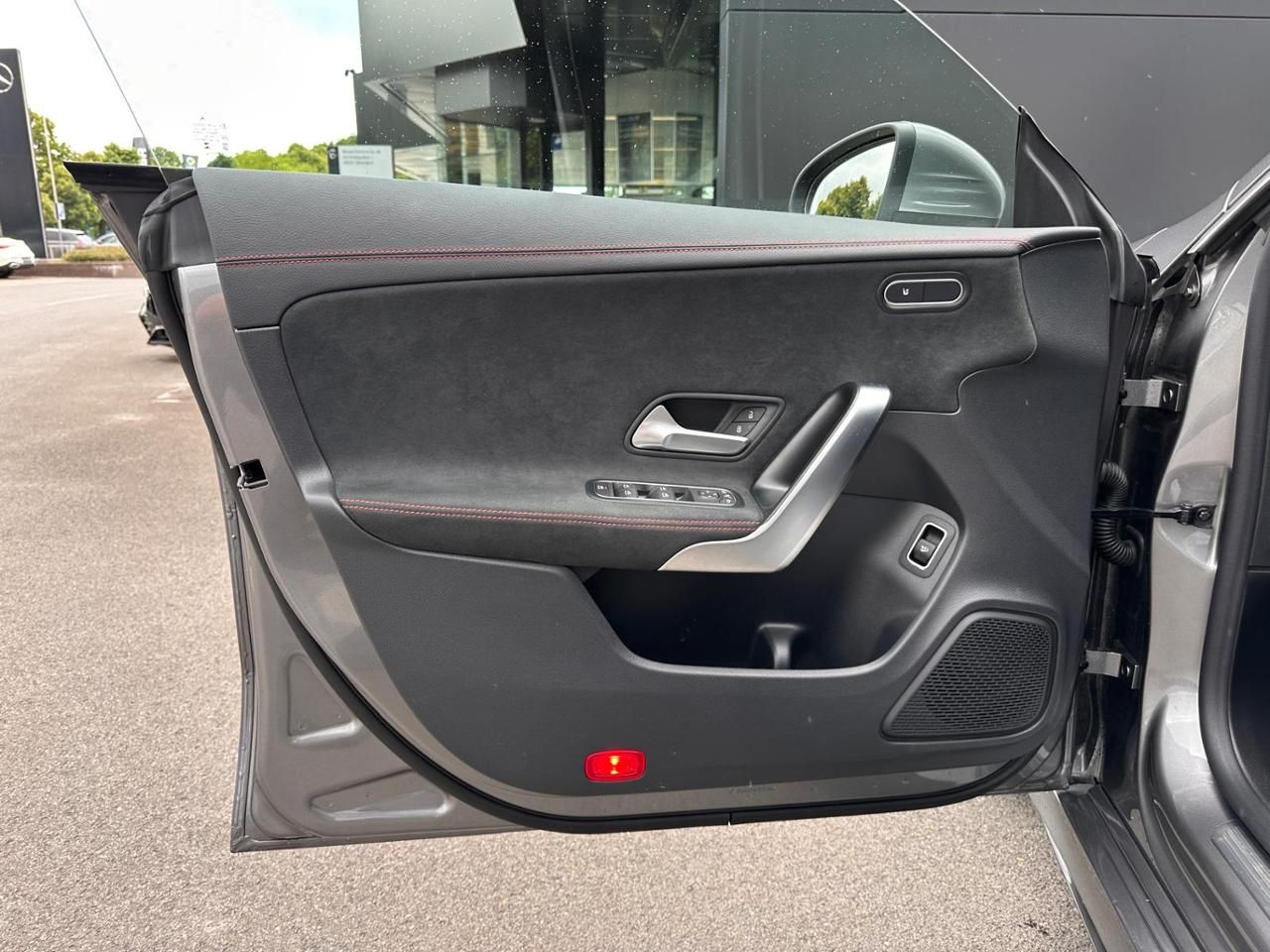 Mercedes-Benz CLA 35 AMG 4M - Samsaru's Car Outlet