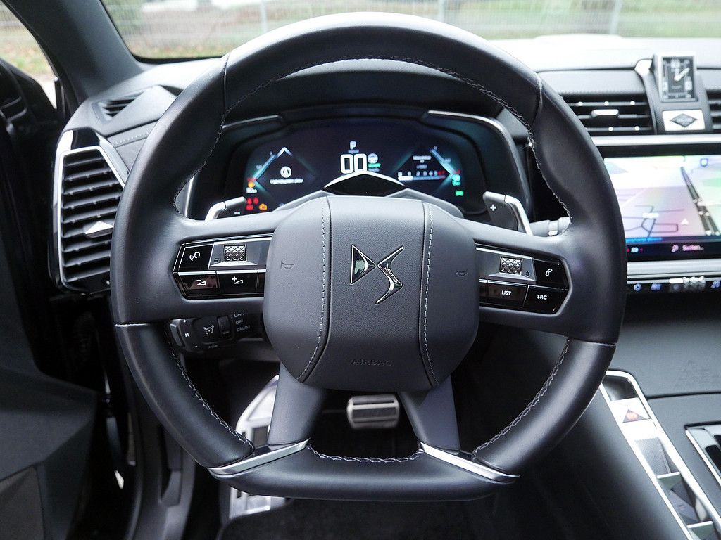 DS Automobiles DS 7 Crossback E-Tense Louvre 4x4 LED PANO 360°