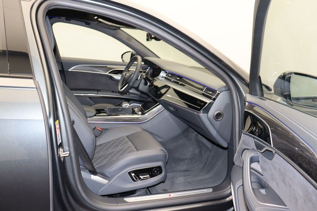 Audi A8L 50 TDI quattro S line - Samsaru's Car Outlet