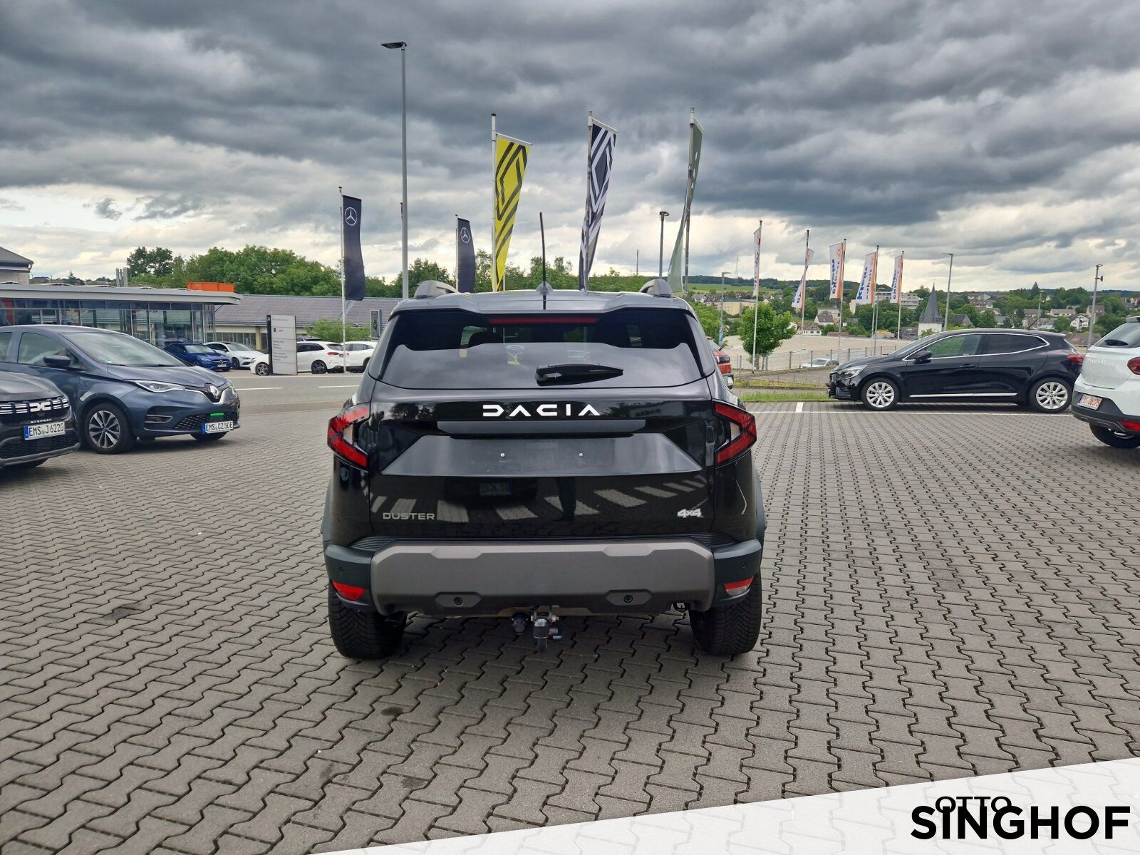Dacia Duster Journey TCe 130 4x4 - Samsaru's Car Outlet