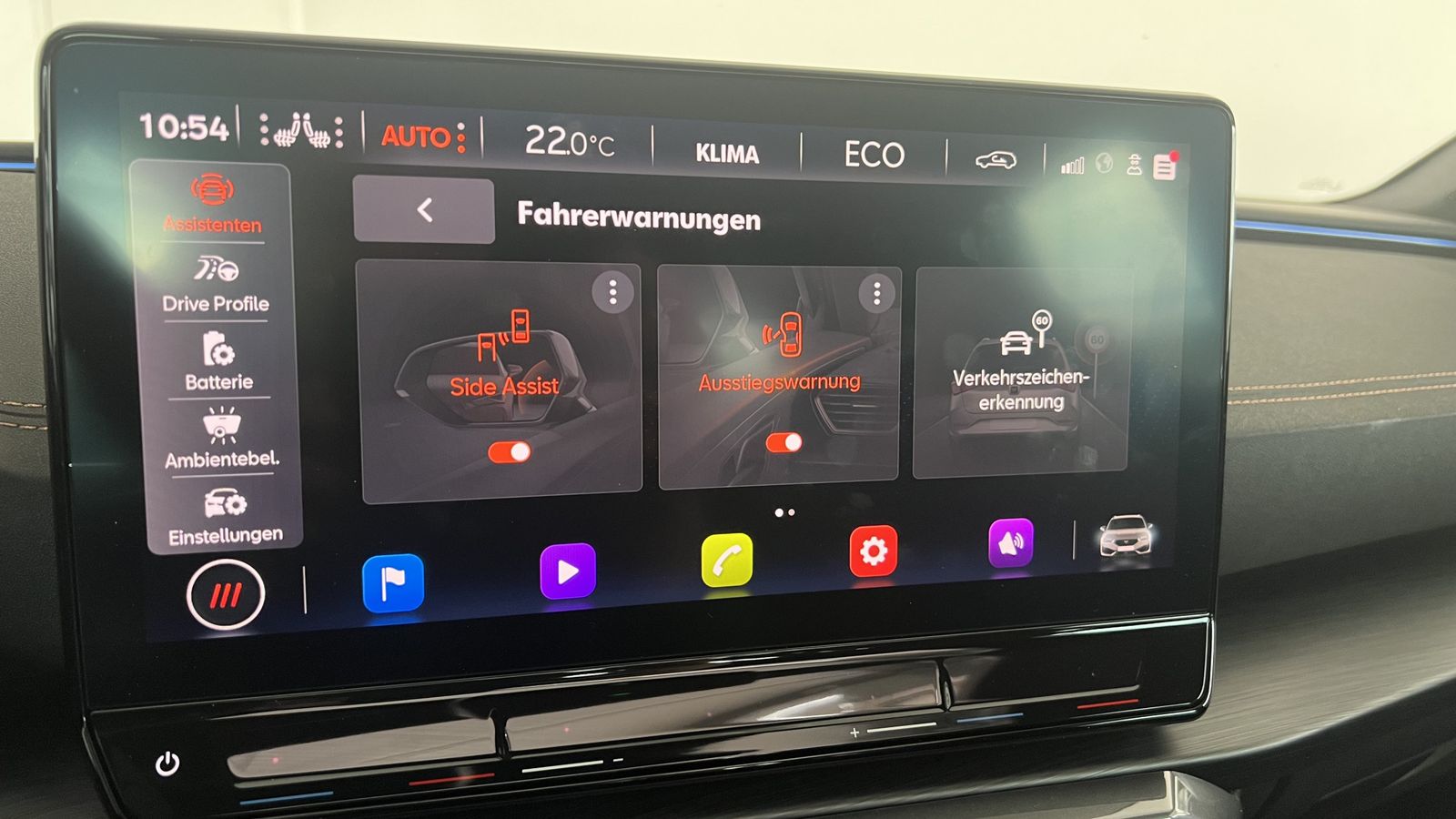 Cupra Leon Sportstourer VZ e-Hybrid - Samsaru's Car Outlet