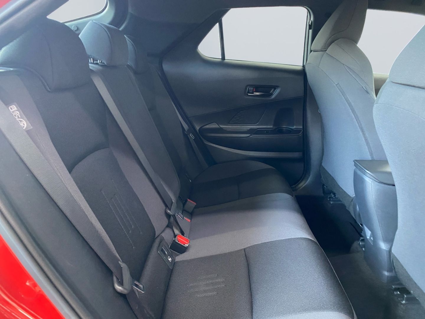 Toyota C-HR 1.8 Hybrid Team D *LED*ACC*CAM*SHZ*CarPlay*