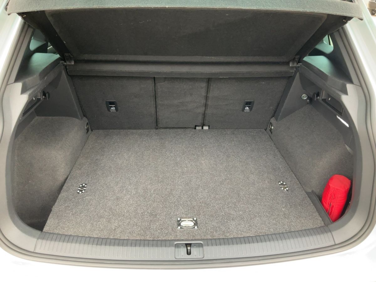 Volkswagen Tiguan 2.0 TSI DSG 4M R-LINE MATRIX+NAVI+AHK+ACC