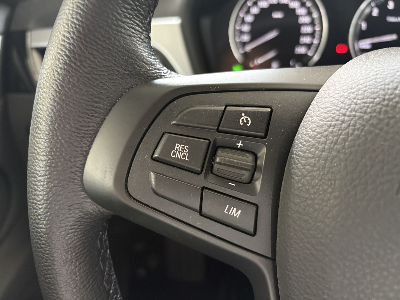 BMW X1 xDrive25e Advantage - Samsaru's Car Outlet